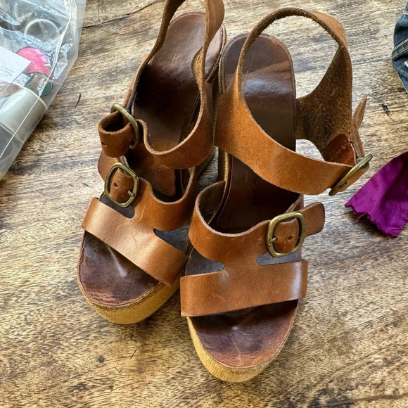 Pedro Garcia wedges - Picture 9 of 16